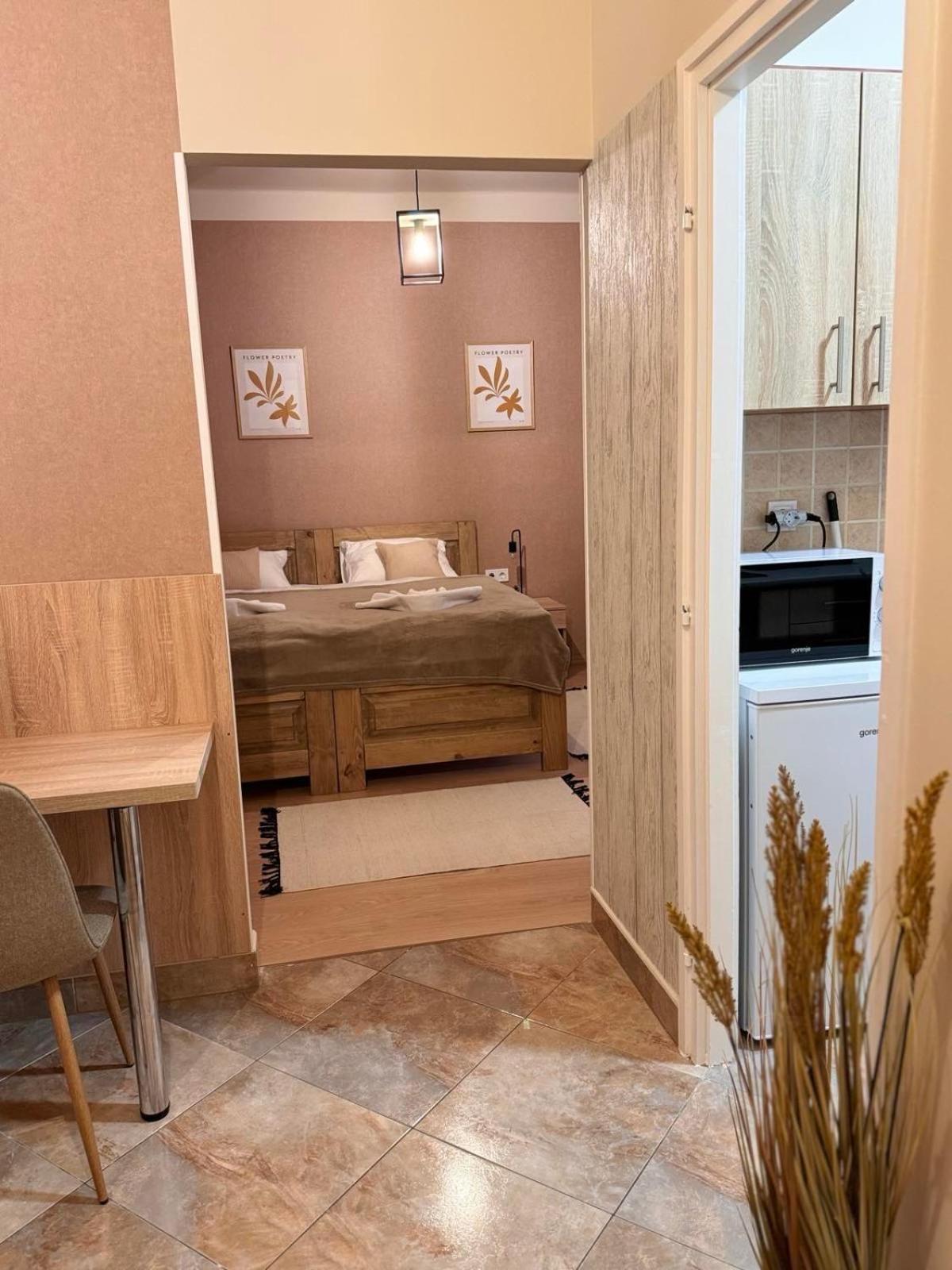 Alice Vendeghaz Bed & Breakfast Kalocsa Bagian luar foto
